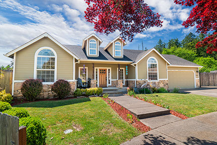 Real Estate photography exterior of home in Eugene Oregon